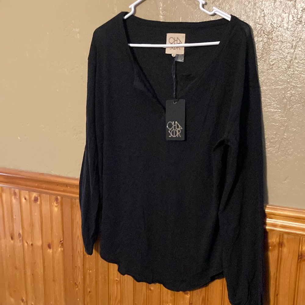 Chaser Black v-neck top